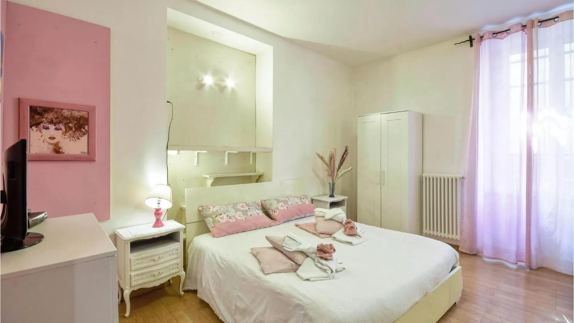 Pet Friendly Apartment In Genova With Kitchen