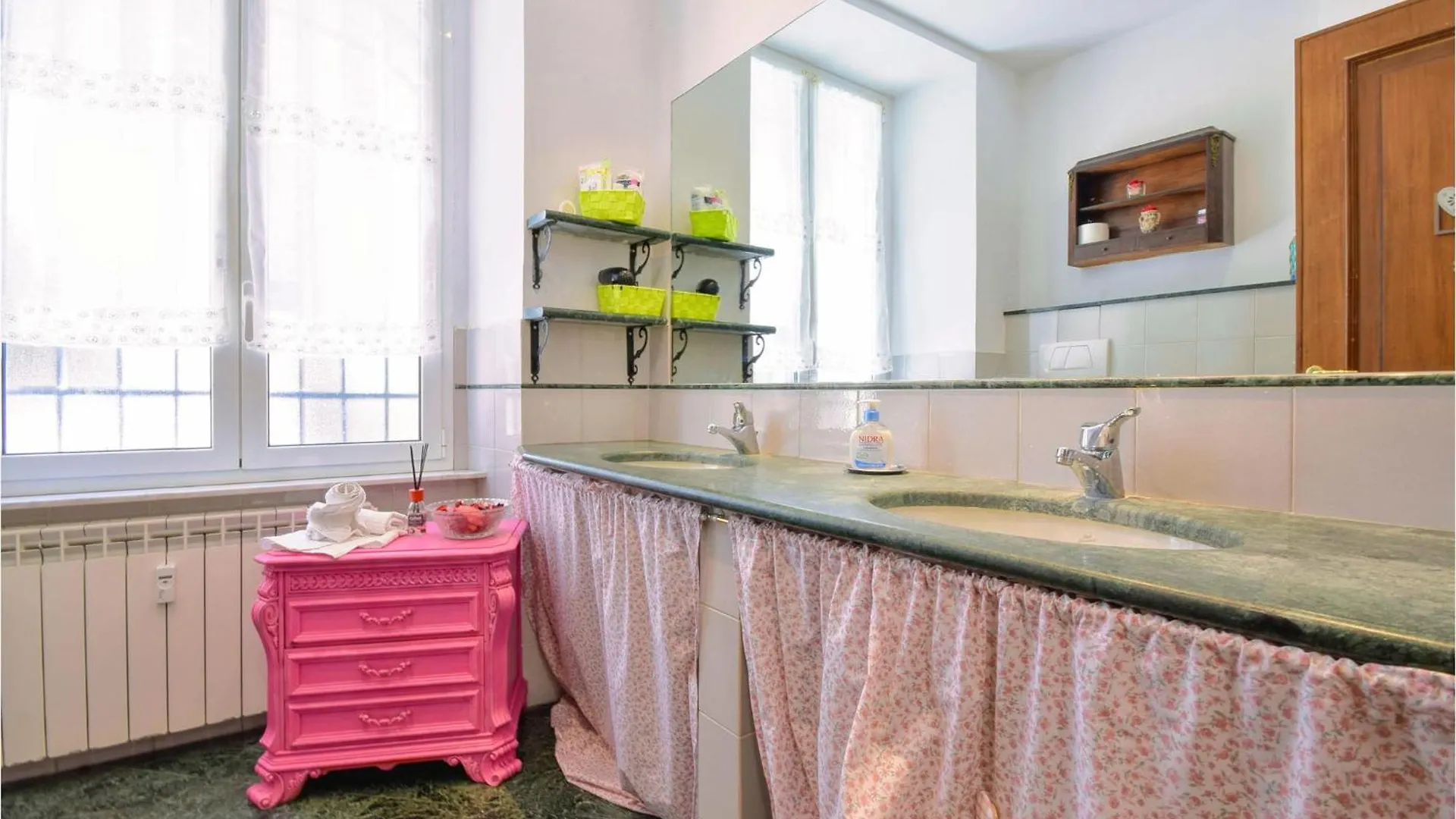 Pet Friendly Apartment In Genova With Kitchen