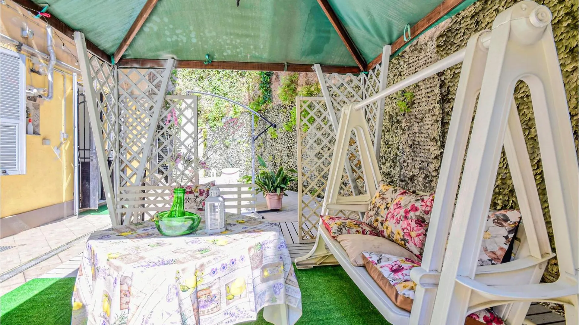 Pet Friendly Apartment In Genova With Kitchen  Genoa